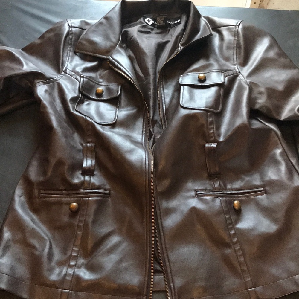 Leather jacket - Picture 3 of 5